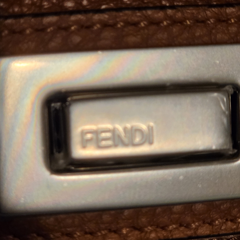 NEW Fendi Peekaboo ISeeU Small Bag - Picture 9 of 13